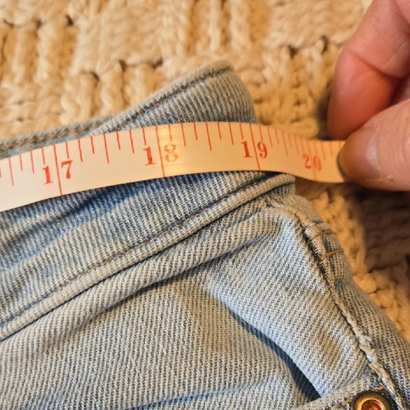 Sonoma Light Blue Straight Fit Jeans With Some Distressing - Picture 4 of 7